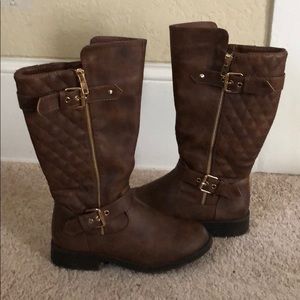 Girls size 4 brown boots